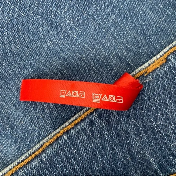 SPANX Pull-On Jeans Straight Leg Blue Small - Picture 11 of 12